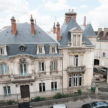 Le Devosge Lägenhet